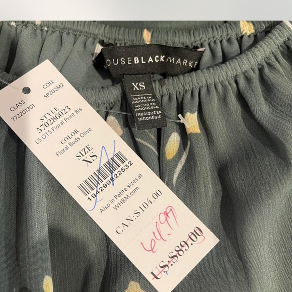 White House Black Market NWT Floral Blouse - Green and Pink - Picture 6 of 7